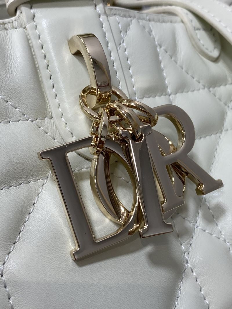 chr1st1an D10r shopping bags